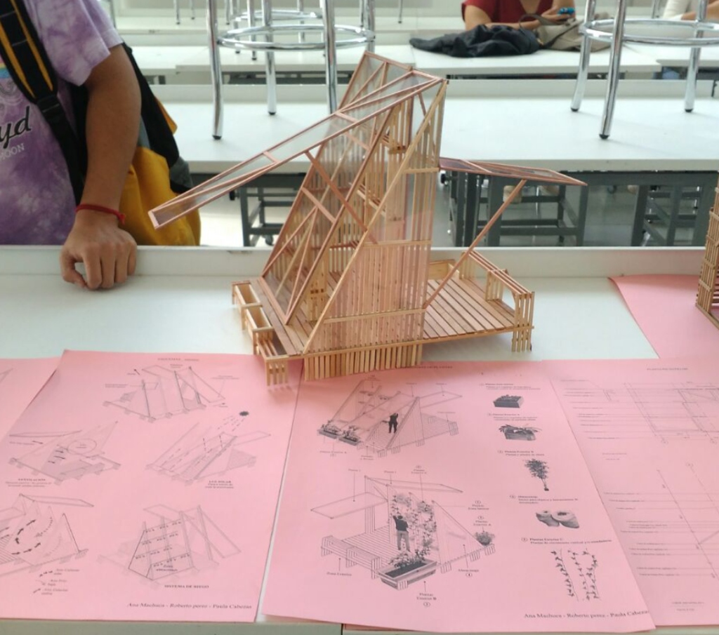 Maqueta de madera de micro-invernadero MAROZ